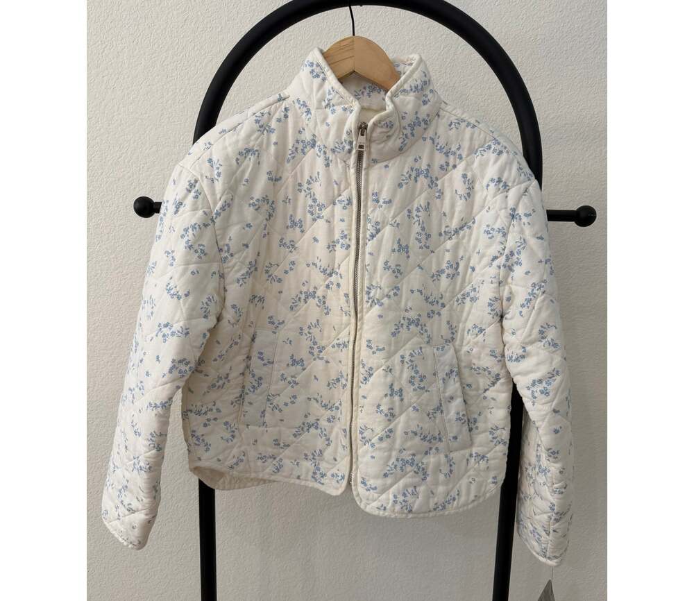 Levi's NEW Floral Women's Quilted Short Liner Zipper Jacket